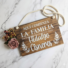 Cargar imagen en el visor de la galería, Letrero para Pajecitos en MDF