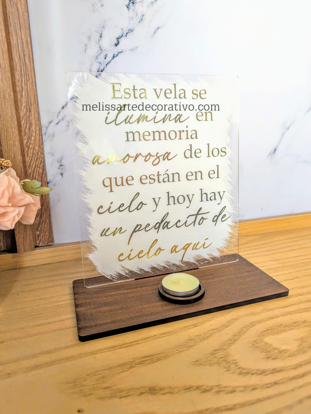 Esta vela se ilumina en memoria... 🕊️