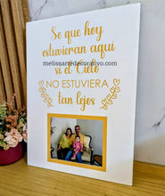 Cargar imagen en el visor de la galería, En honor / memoria 🕊️❤️ Letrero Impreso
