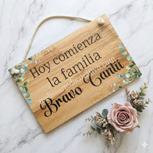 Cargar imagen en el visor de la galería, Pajecito Hoy comienza la familia ✨ Impreso
