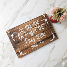 Cargar imagen en el visor de la galería, Pajecito Aqui viene la mujer que Dios diseñó para ti✨ Impreso
