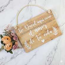 Cargar imagen en el visor de la galería, Pajecito Aquí viene el amor de tu vida ✨ Impreso
