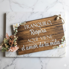 Cargar imagen en el visor de la galería, Pajecito Tranquilo Respira Aquí viene el Amor de tu Vida✨ Impreso
