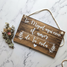 Cargar imagen en el visor de la galería, Pajecito Aquí viene el amor de tu vida ✨ Impreso
