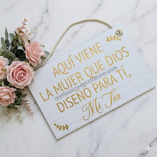 Cargar imagen en el visor de la galería, Pajecito Aquí Viene la Novia más Hermosa mi Tía ✨ Impreso
