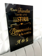 Cargar imagen en el visor de la galería, Letrero Bienvenida &quot;Cada Familia Tiene una Historia&quot;💖 (Base NO incluida)
